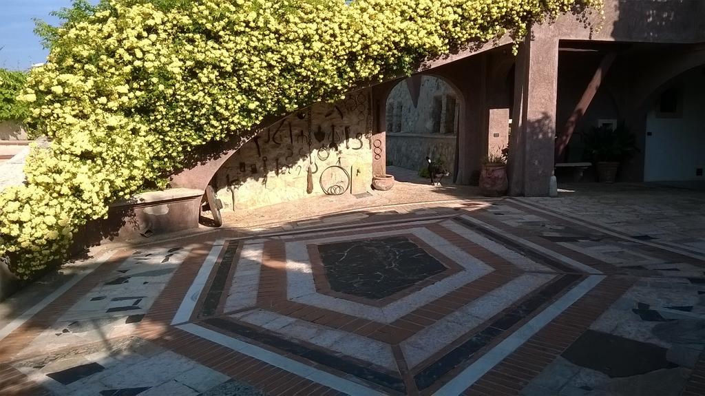 Bed And Breakfast Posserle Padenghe sul Garda Exterior photo